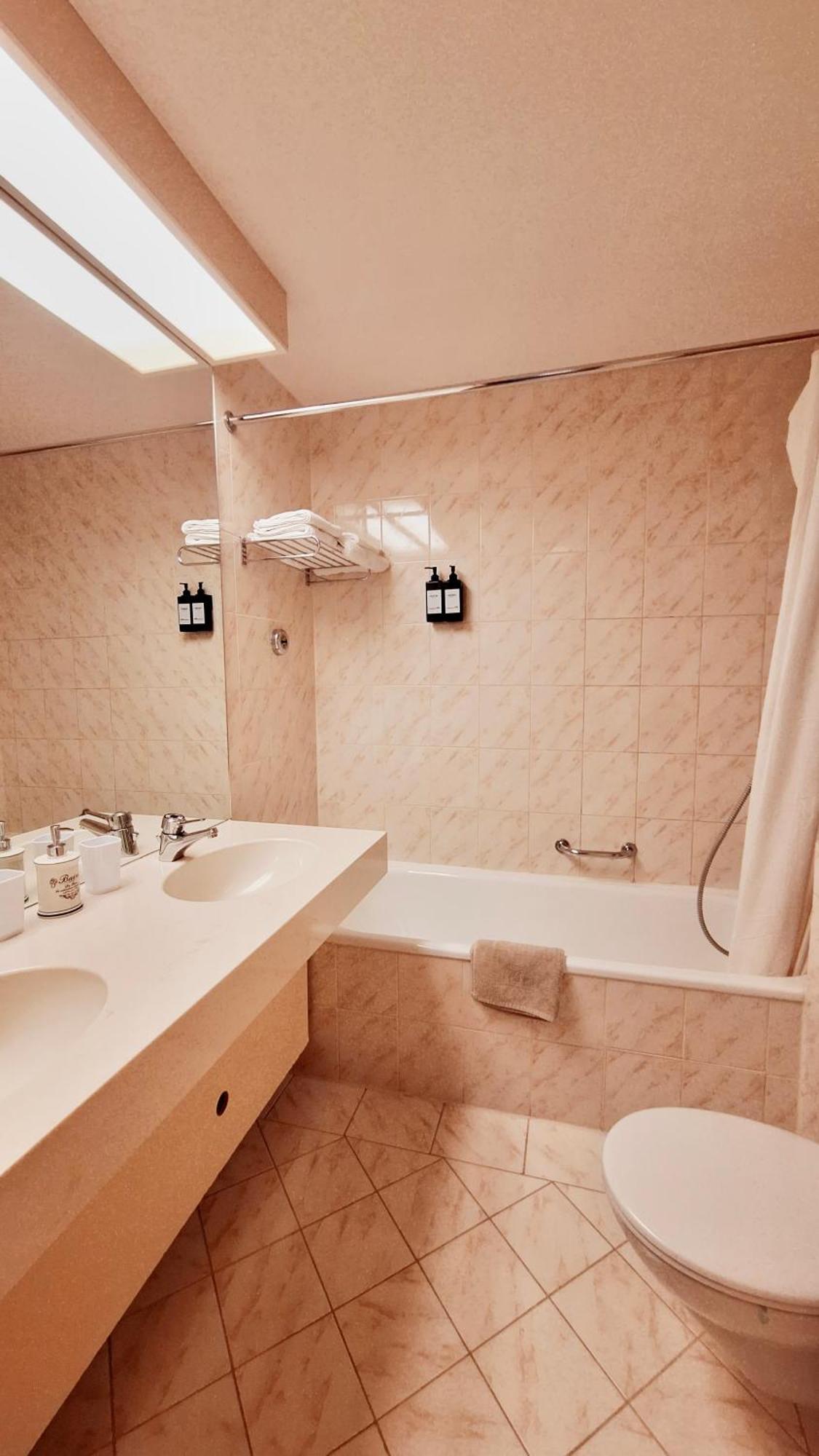 G&P Housing Apartments Mit Kueche & Balkon & Highspeed Internet- Comfort Altensteig Buitenkant foto